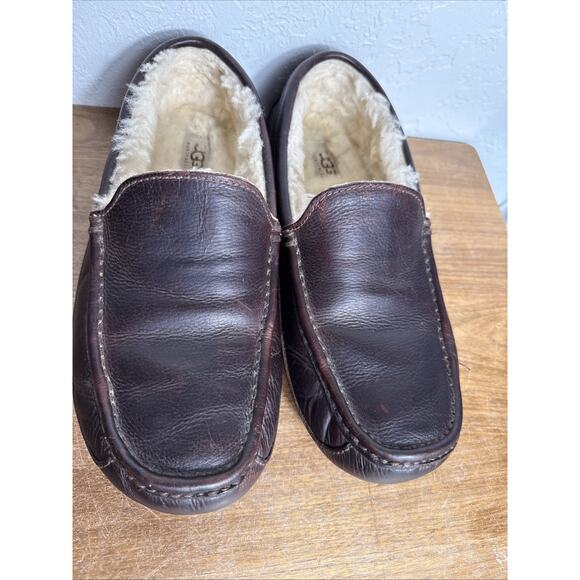 UGG Ascot Slippers Brown Leather Men's Size 9 Slip On Moc Toe Driving Heel GUC - Picture 2 of 14